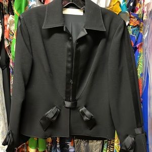 Beautiful Valentino suit, worn once, size 12